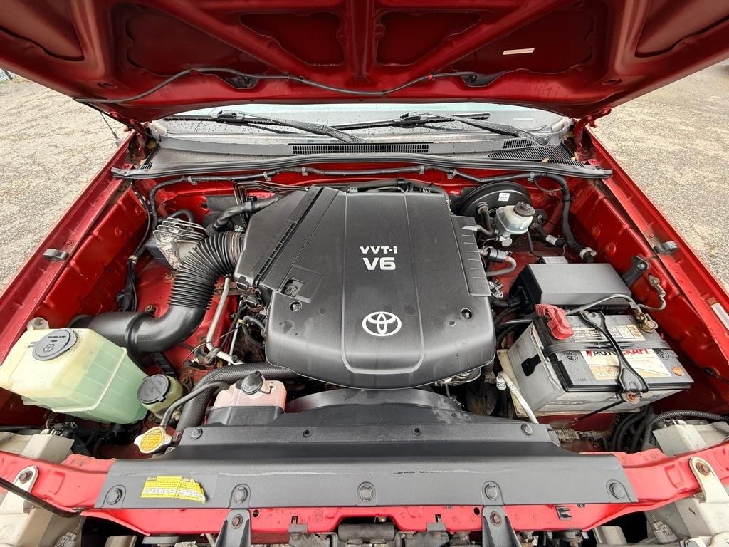 Toyota Tacoma 4WD SR5 Double Cab 6' Bed AT (Natl) 2009