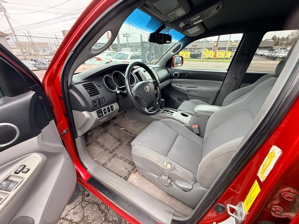 Toyota Tacoma 4WD SR5 Double Cab 6' Bed AT (Natl) 2009