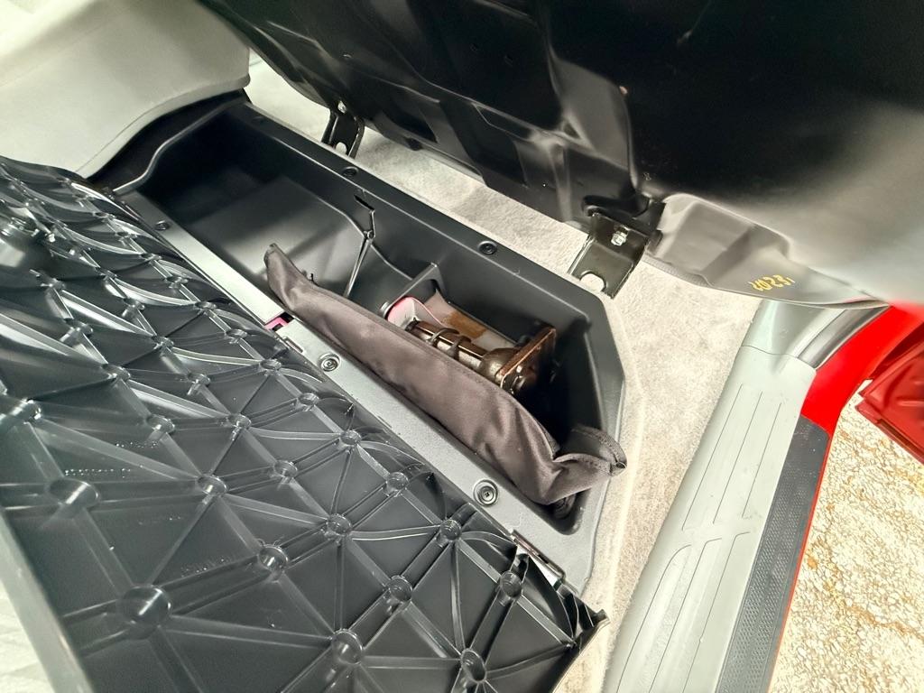 Toyota Tacoma 4WD SR5 Double Cab 6' Bed AT (Natl) 2009