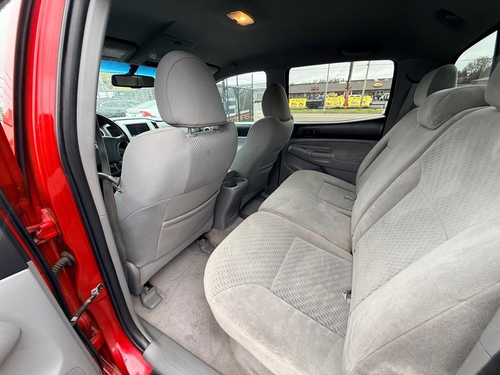 Toyota Tacoma 4WD SR5 Double Cab 6' Bed AT (Natl) 2009