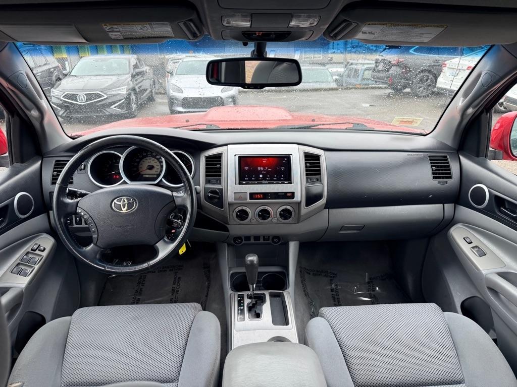 Toyota Tacoma 4WD SR5 Double Cab 6' Bed AT (Natl) 2009