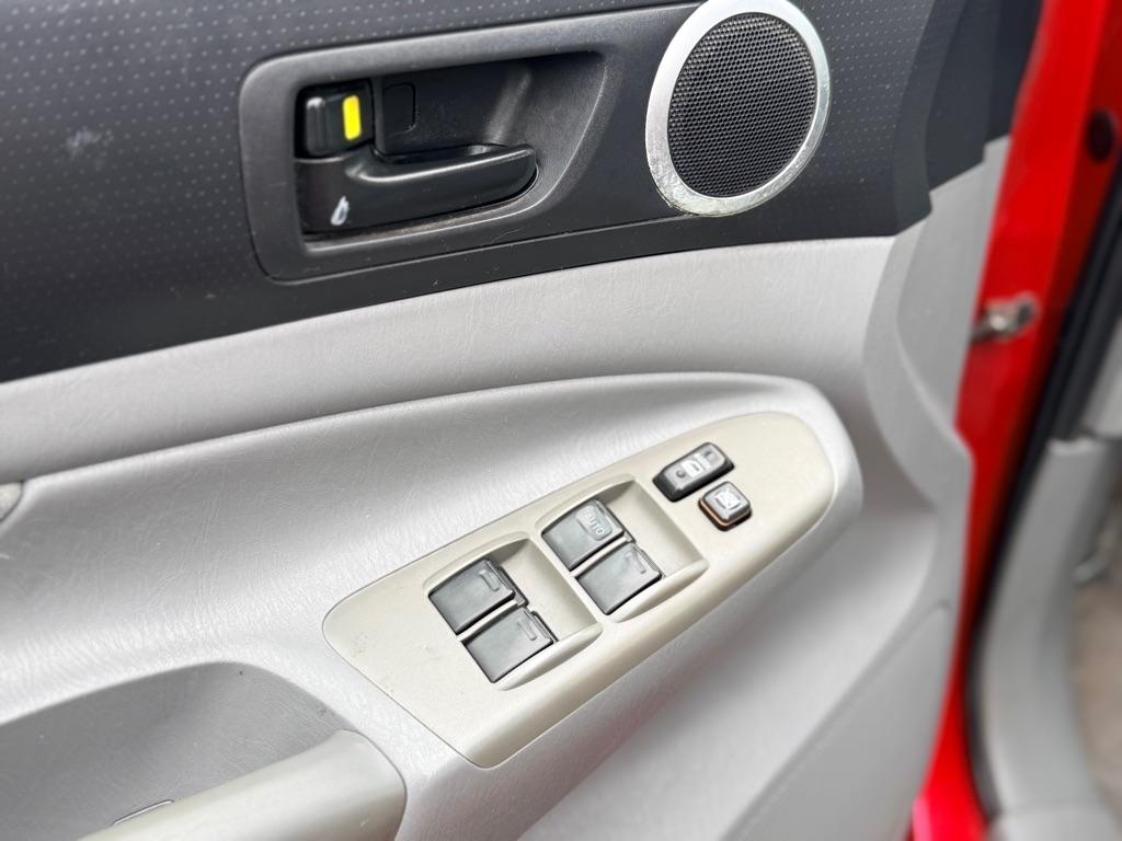 Toyota Tacoma 4WD SR5 Double Cab 6' Bed AT (Natl) 2009