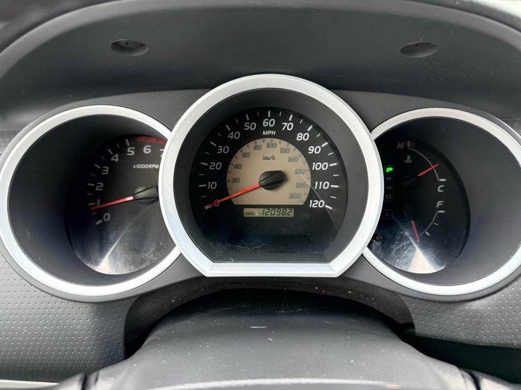 Toyota Tacoma 4WD SR5 Double Cab 6' Bed AT (Natl) 2009