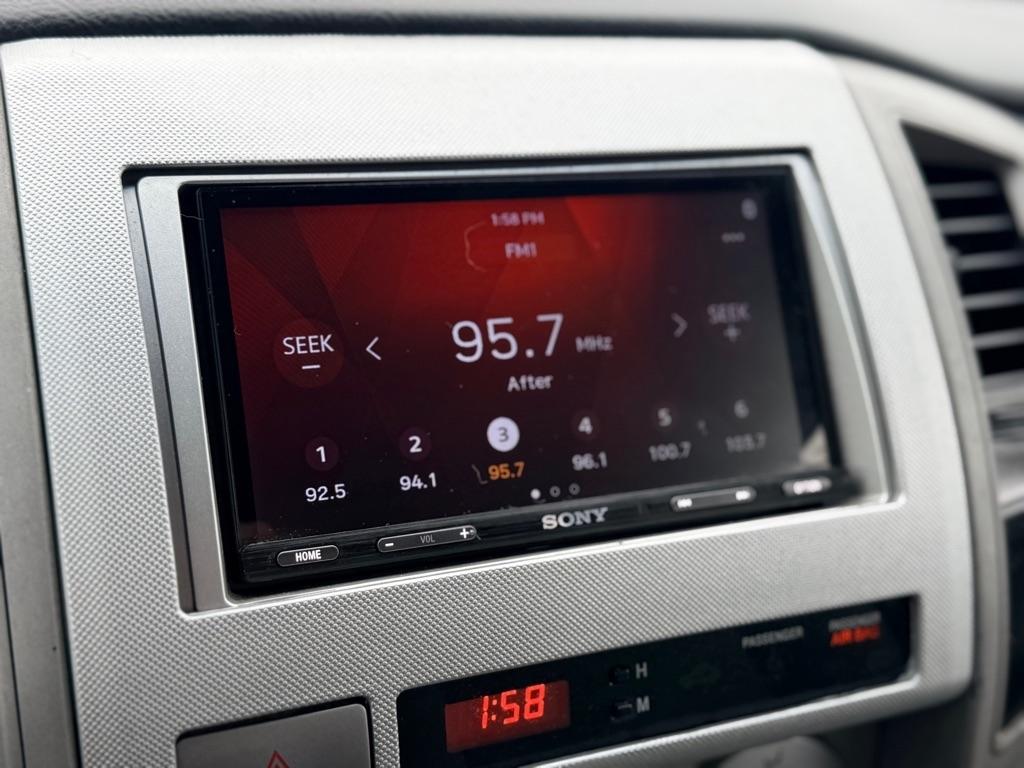 Toyota Tacoma 4WD SR5 Double Cab 6' Bed AT (Natl) 2009