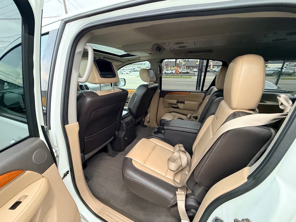 Nissan Armada Platinum Reserve 4WD 2013