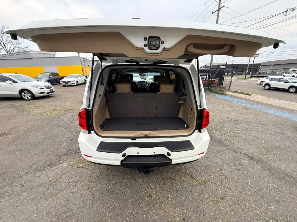 Nissan Armada Platinum Reserve 4WD 2013