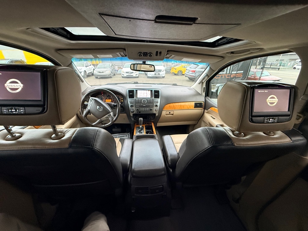 Nissan Armada Platinum Reserve 4WD 2013