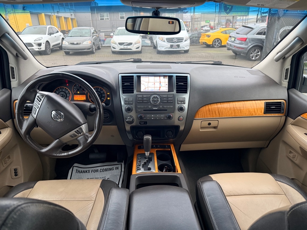 Nissan Armada Platinum Reserve 4WD 2013