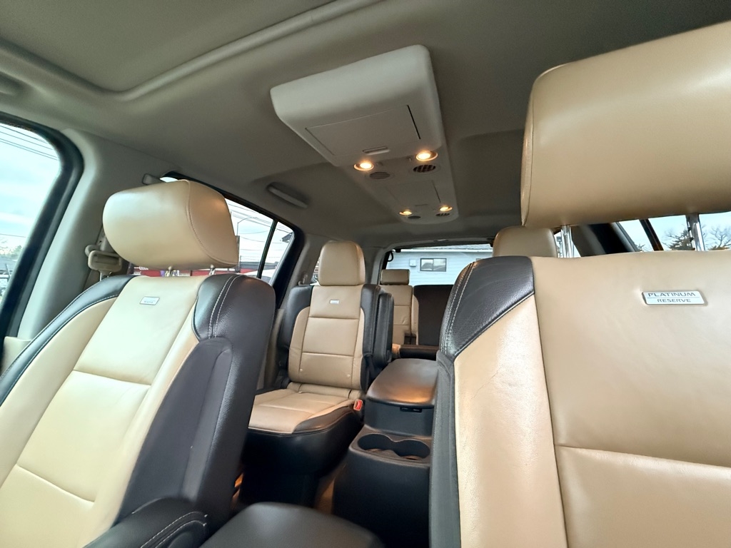 Nissan Armada Platinum Reserve 4WD 2013