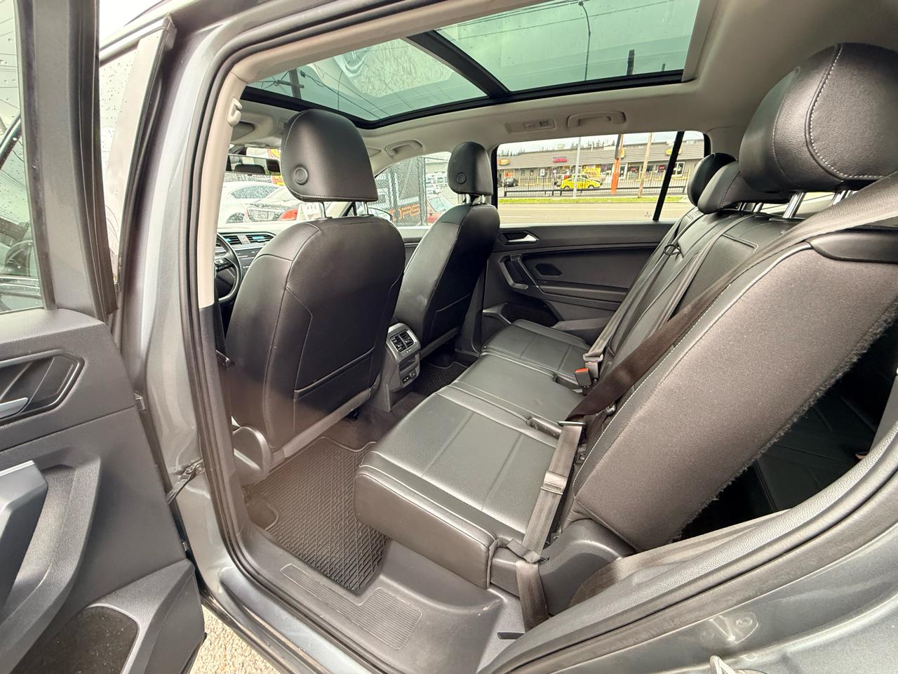 Volkswagen Tiguan SEL Premium 4D SUV 4Motion 2018