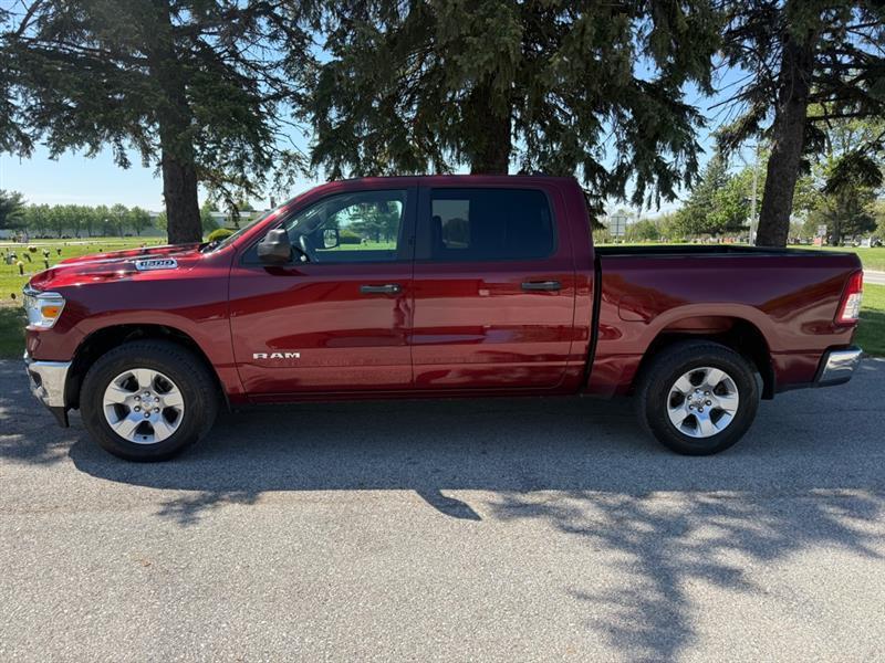 RAM 1500 Tradesman Crew Cab SB 4WD 2020