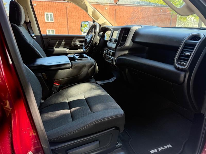 RAM 1500 Tradesman Crew Cab SB 4WD 2020