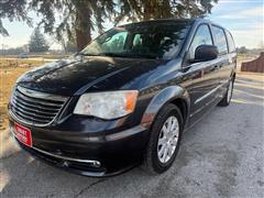 2014 Chrysler Town & Country 