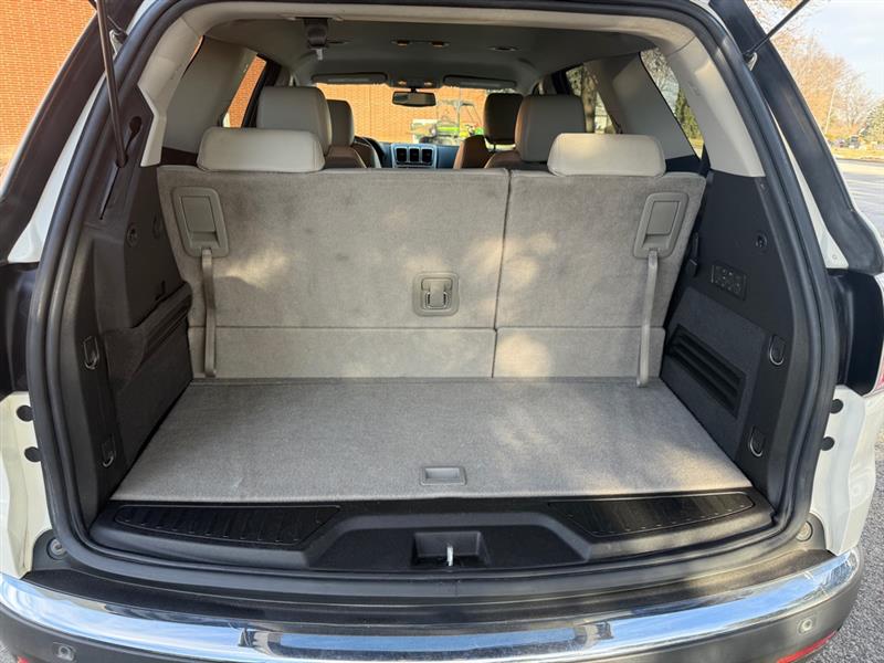 GMC Acadia SLT-2 AWD 2011