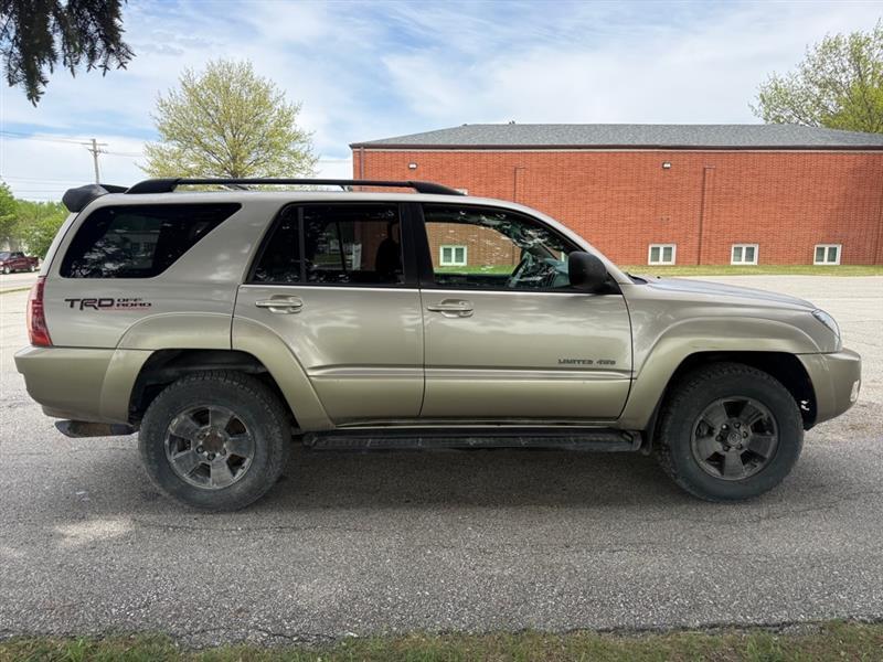 Toyota 4Runner Limited V8 4WD 2005