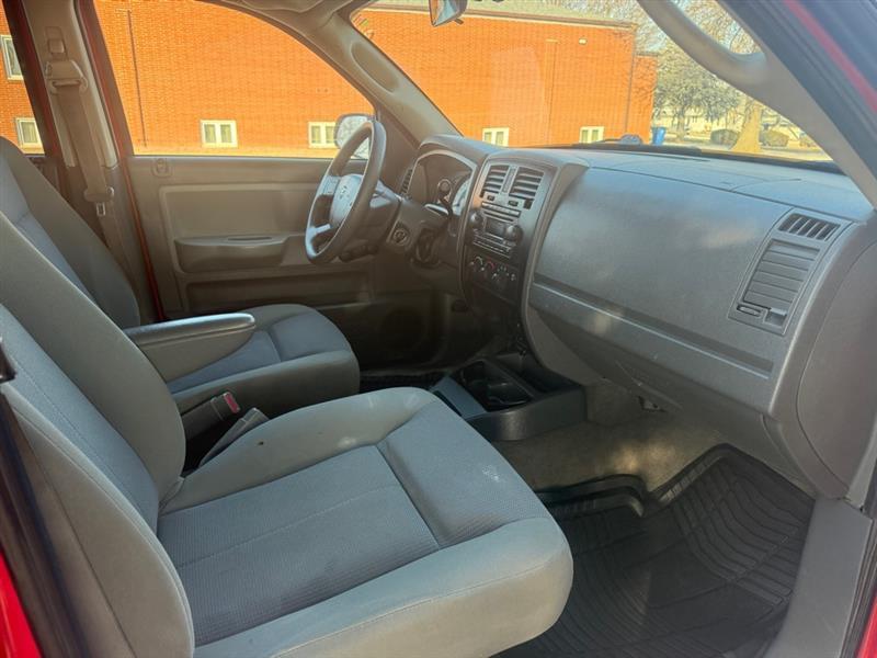 Dodge Dakota ST Quad Cab 4WD 2006