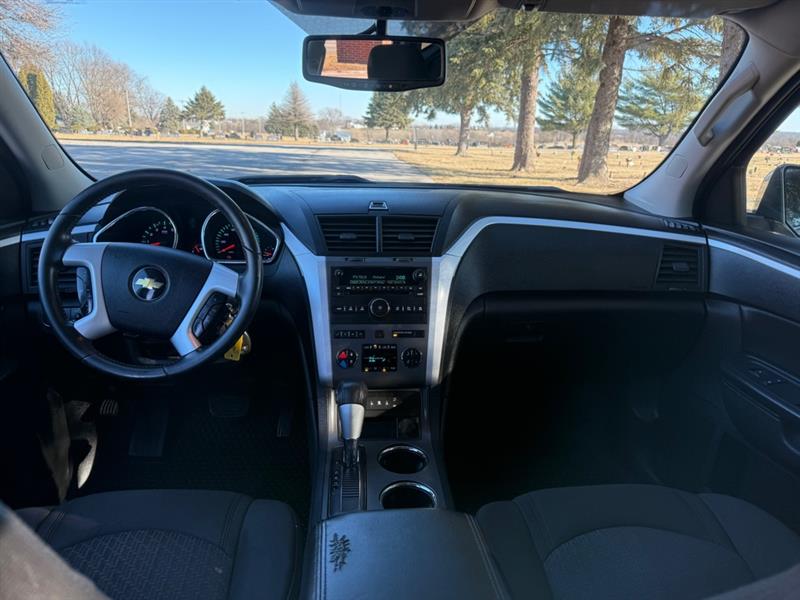 Chevrolet Traverse LT1 FWD 2010