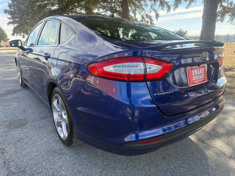 Ford Fusion SE 2016