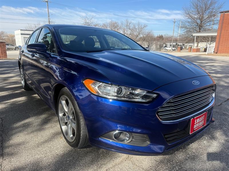 Ford Fusion SE 2016