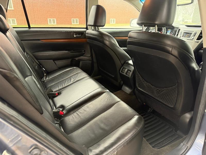 Subaru Outback 2.5i Limited 2013