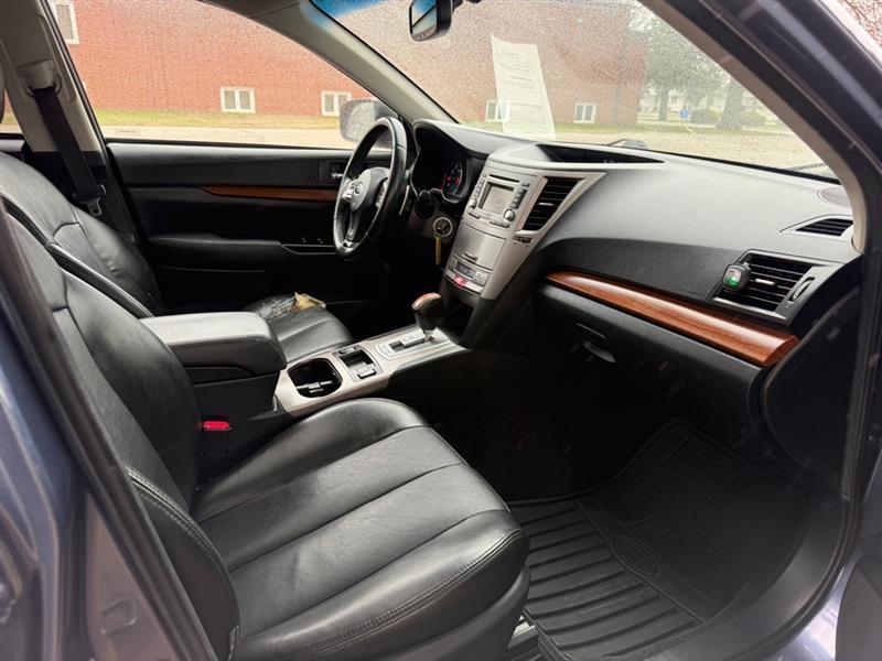 Subaru Outback 2.5i Limited 2013