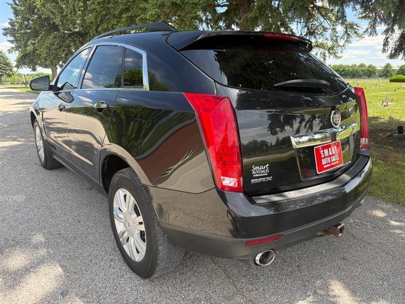 Cadillac SRX Base 2012