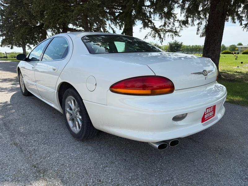 Chrysler LHS Sedan 2000
