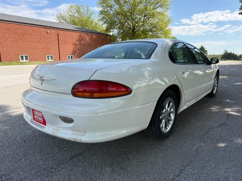 Chrysler LHS Sedan 2000