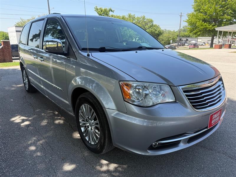 Chrysler Town & Country Touring-L 2014