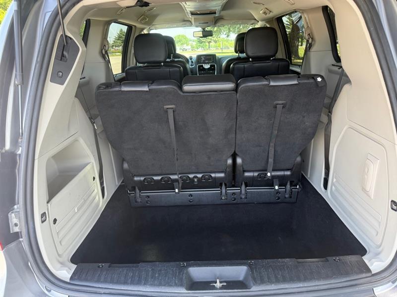 Chrysler Town & Country Touring-L 2014