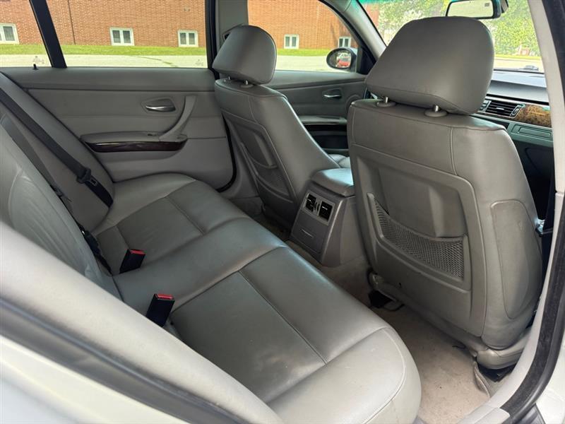 BMW 3-Series 325xi Sedan 2006