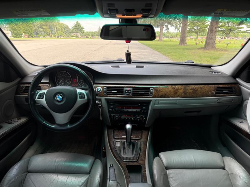 BMW 3-Series 325xi Sedan 2006