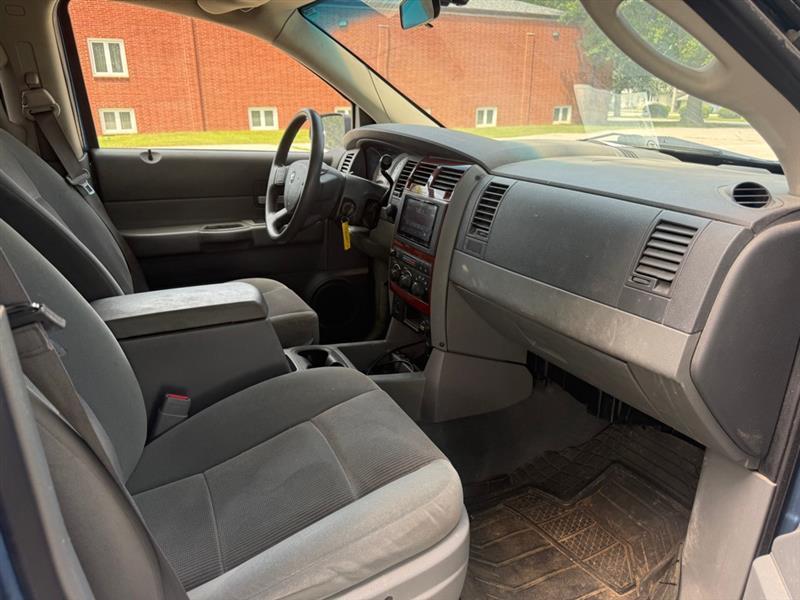 Dodge Durango SLT 4WD 2005