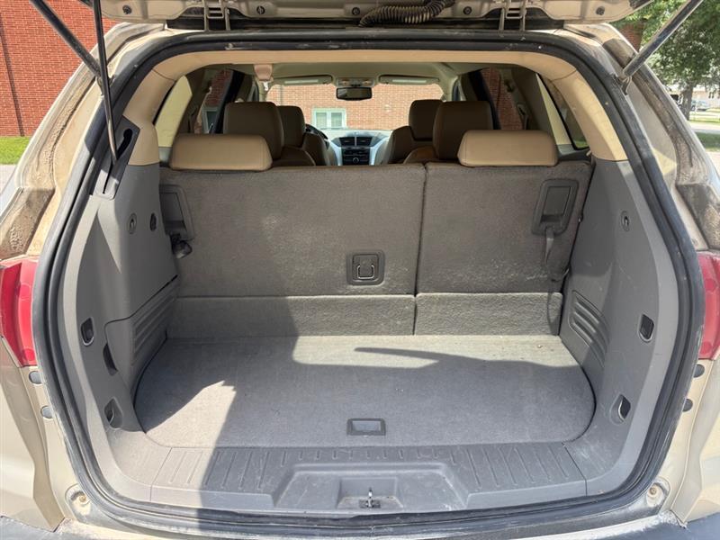 Chevrolet Traverse 2LT AWD 2012