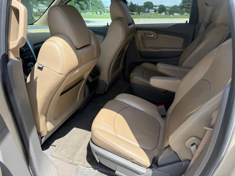 Chevrolet Traverse 2LT AWD 2012