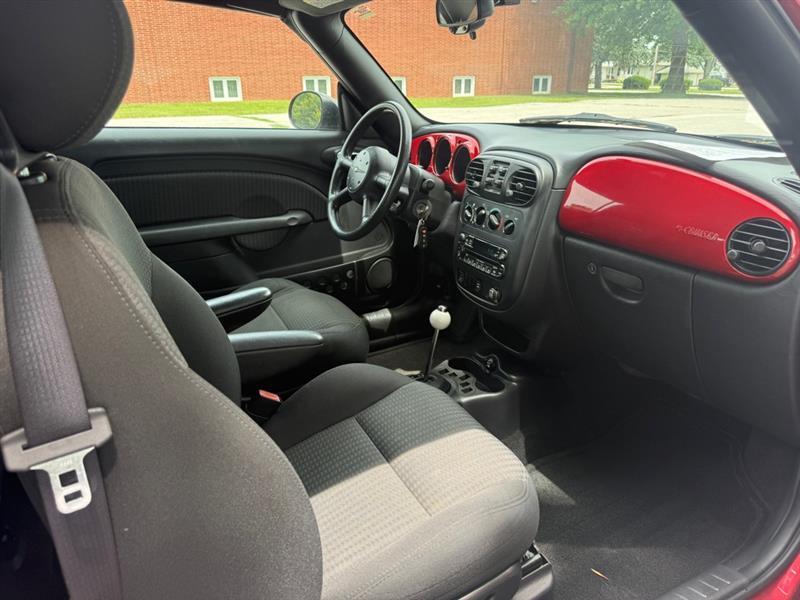 Chrysler PT Cruiser Touring Convertible 2005