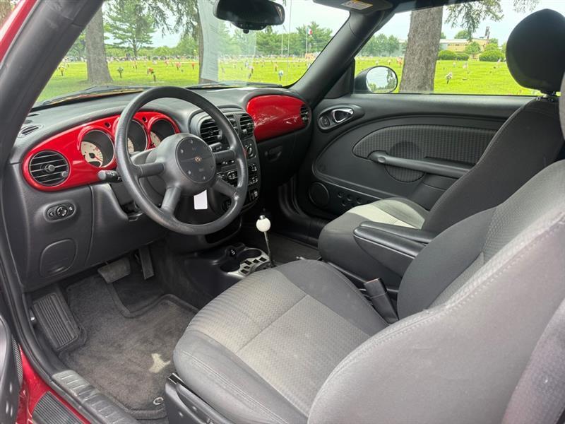 Chrysler PT Cruiser Touring Convertible 2005