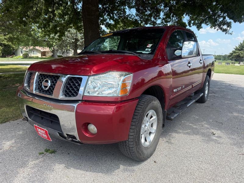 Nissan Titan XE Crew Cab 4WD 2005