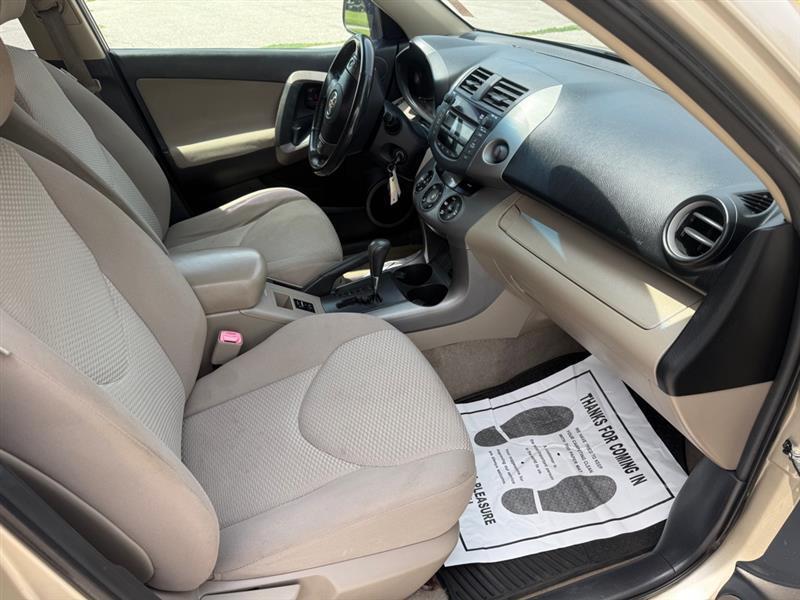Toyota RAV4 Limited I4 2WD 2008