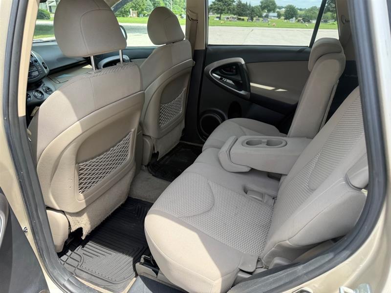 Toyota RAV4 Limited I4 2WD 2008