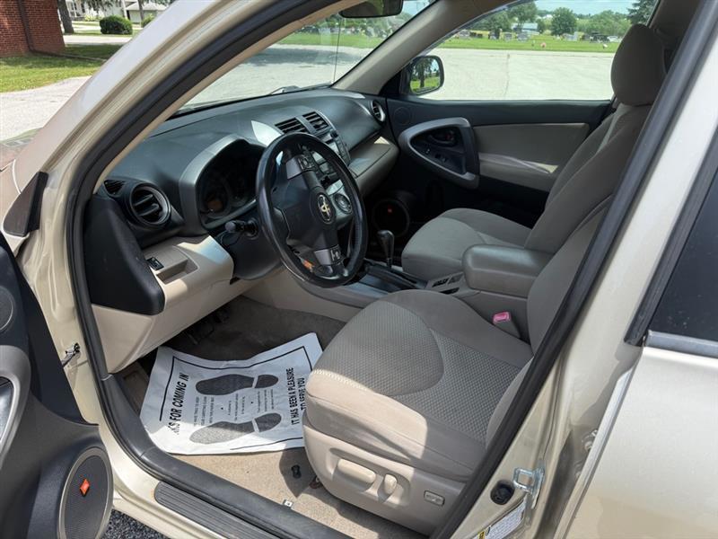 Toyota RAV4 Limited I4 2WD 2008