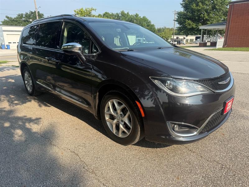 Chrysler Pacifica Limited 2020