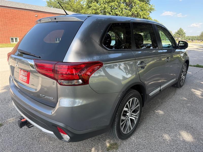 Mitsubishi Outlander SE AWD 2016