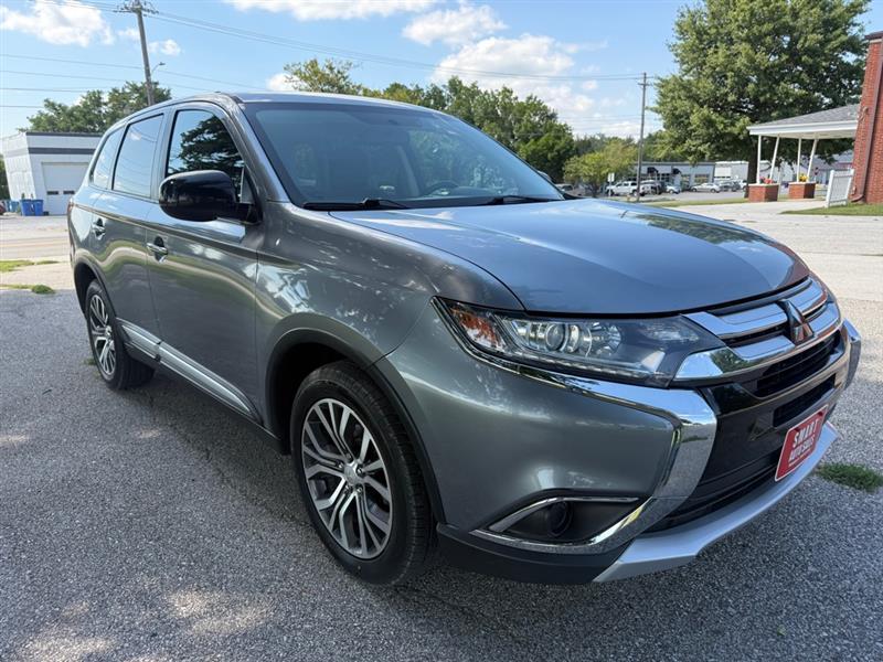Mitsubishi Outlander SE AWD 2016
