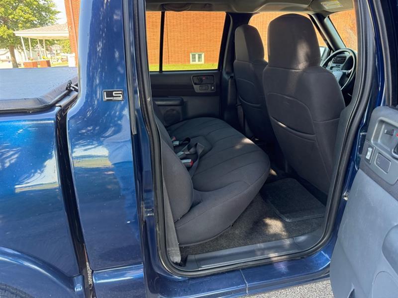 Chevrolet S-10 Crew Cab 4WD LS 2004