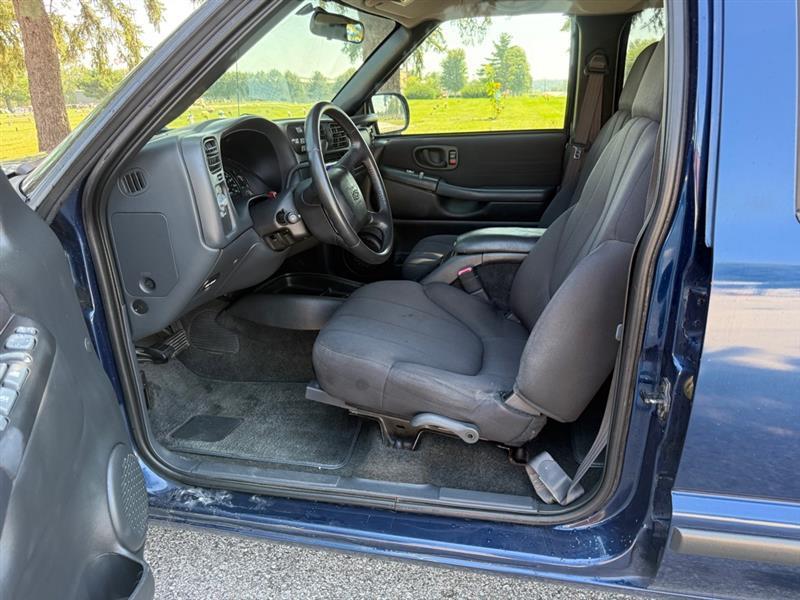Chevrolet S-10 Crew Cab 4WD LS 2004