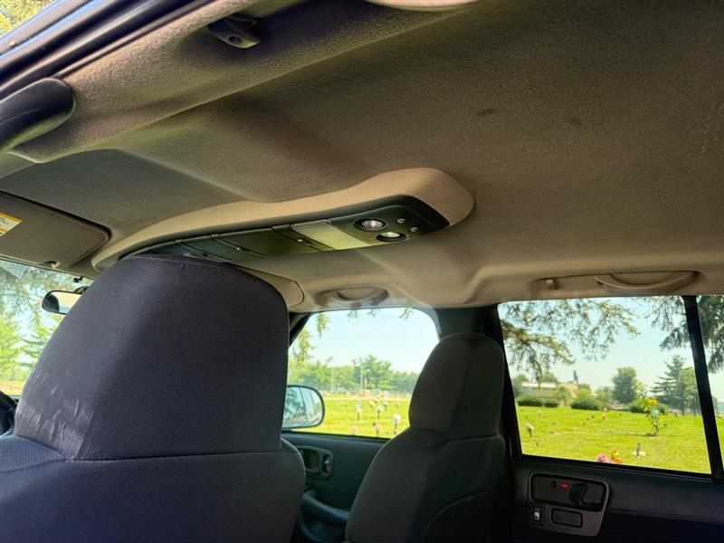 Chevrolet S-10 Crew Cab 4WD LS 2004