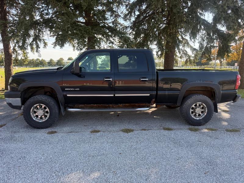 Chevrolet Silverado Classic 2500HD LS Crew Cab 4WD 2007