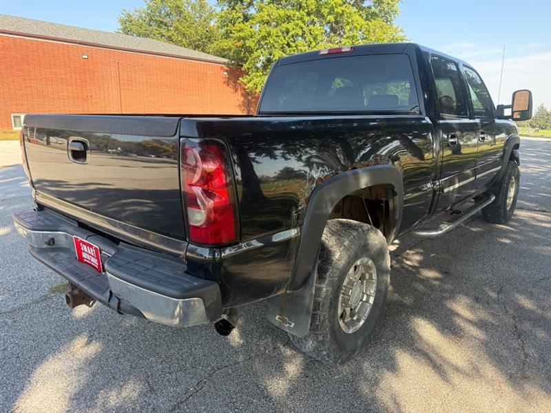Chevrolet Silverado Classic 2500HD LS Crew Cab 4WD 2007