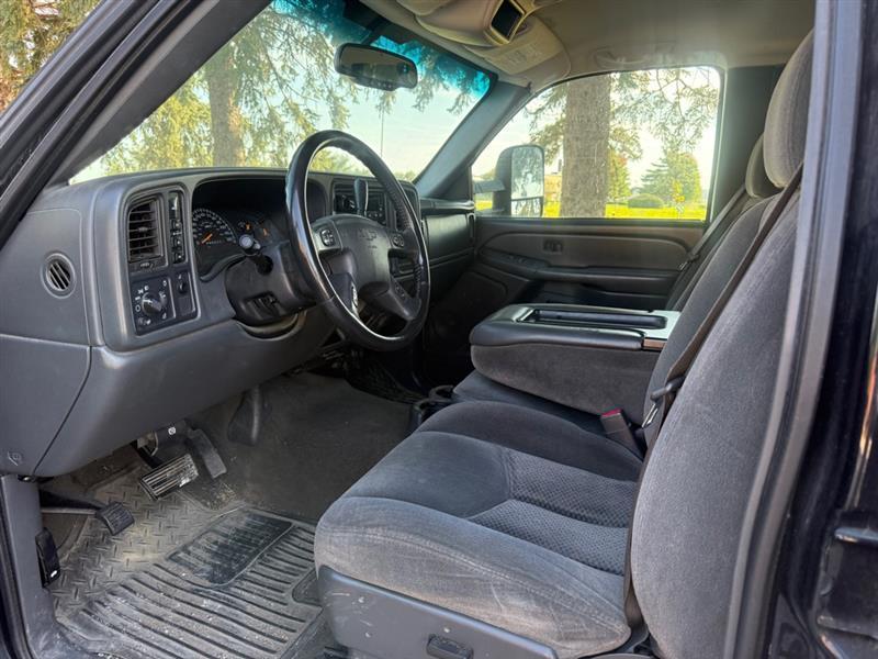 Chevrolet Silverado Classic 2500HD LS Crew Cab 4WD 2007